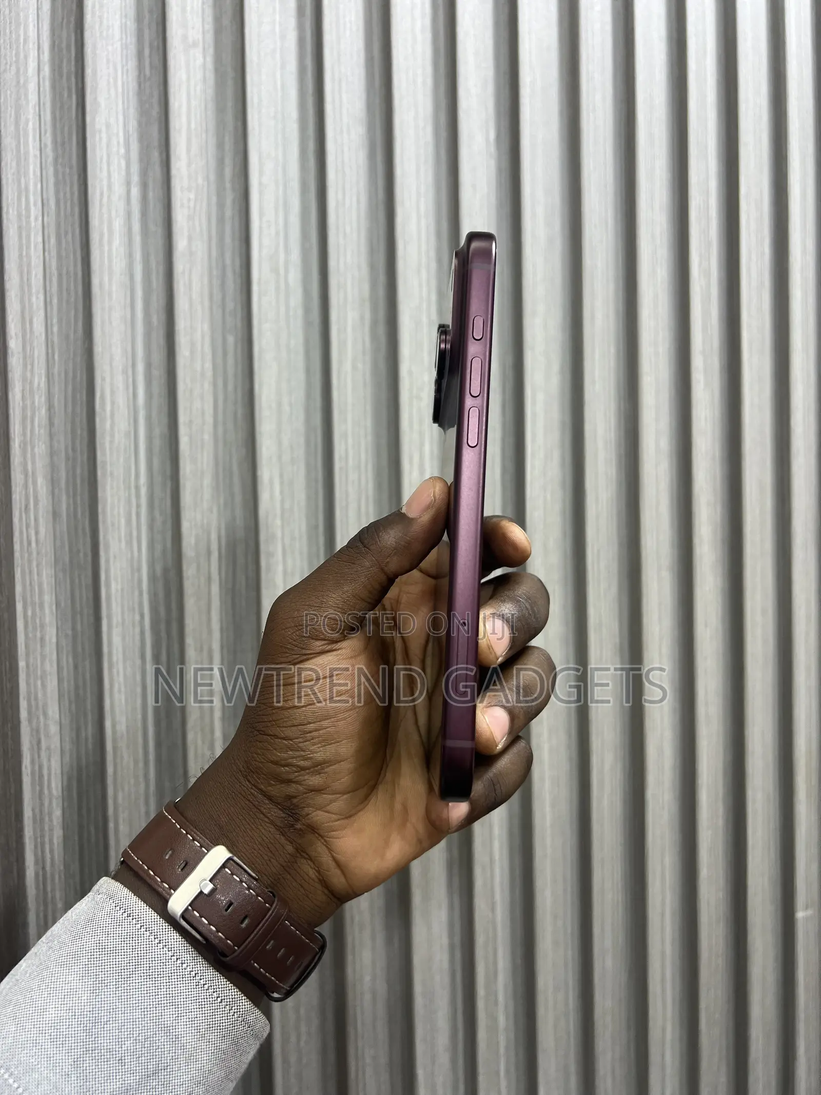 New Apple iPhone 18 Pro Max 1 TB Purple