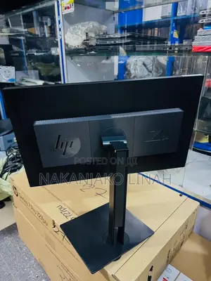 HP Series 7Pro 727PU Monitor 27inches