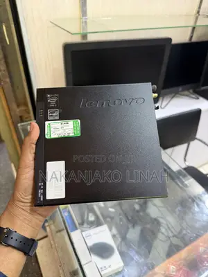 Desktop Computer Lenovo 4GB Intel Core i3 HDD 32GB