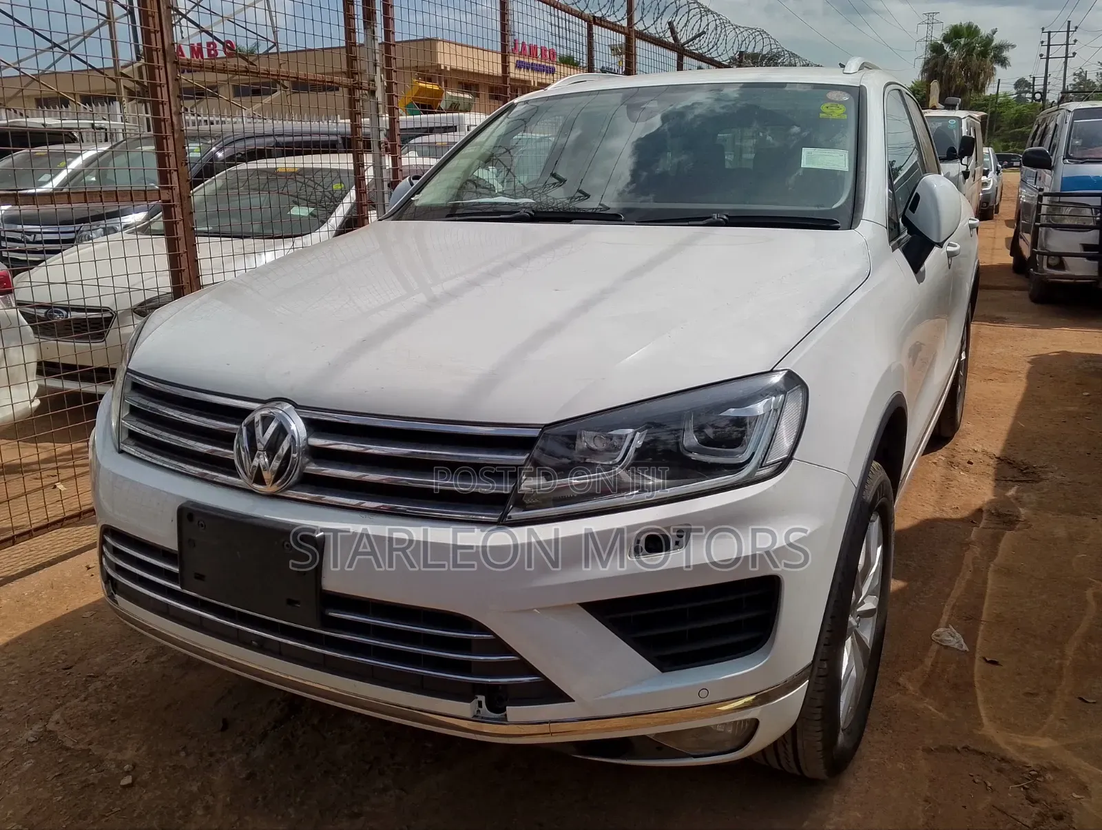 Volkswagen Touareg V6 Executive AWD 4MOTION 2015 White