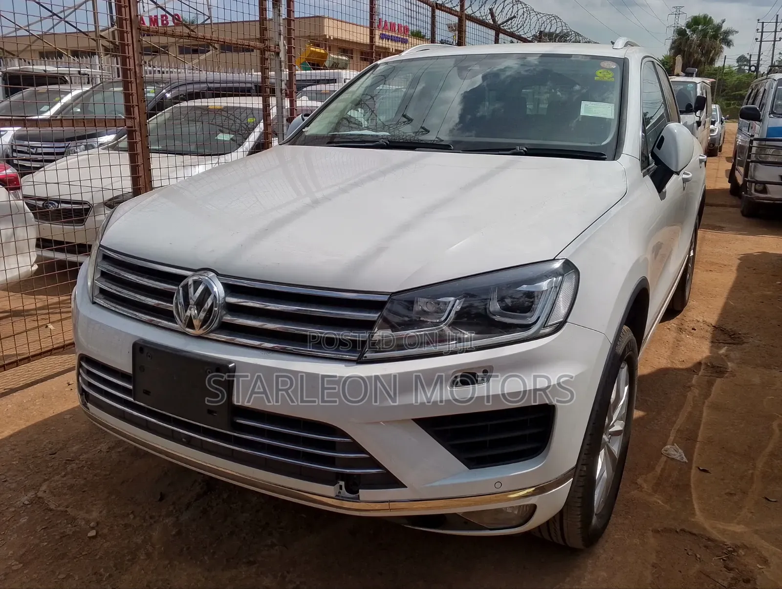 Volkswagen Touareg V6 Executive AWD 4MOTION 2015 White