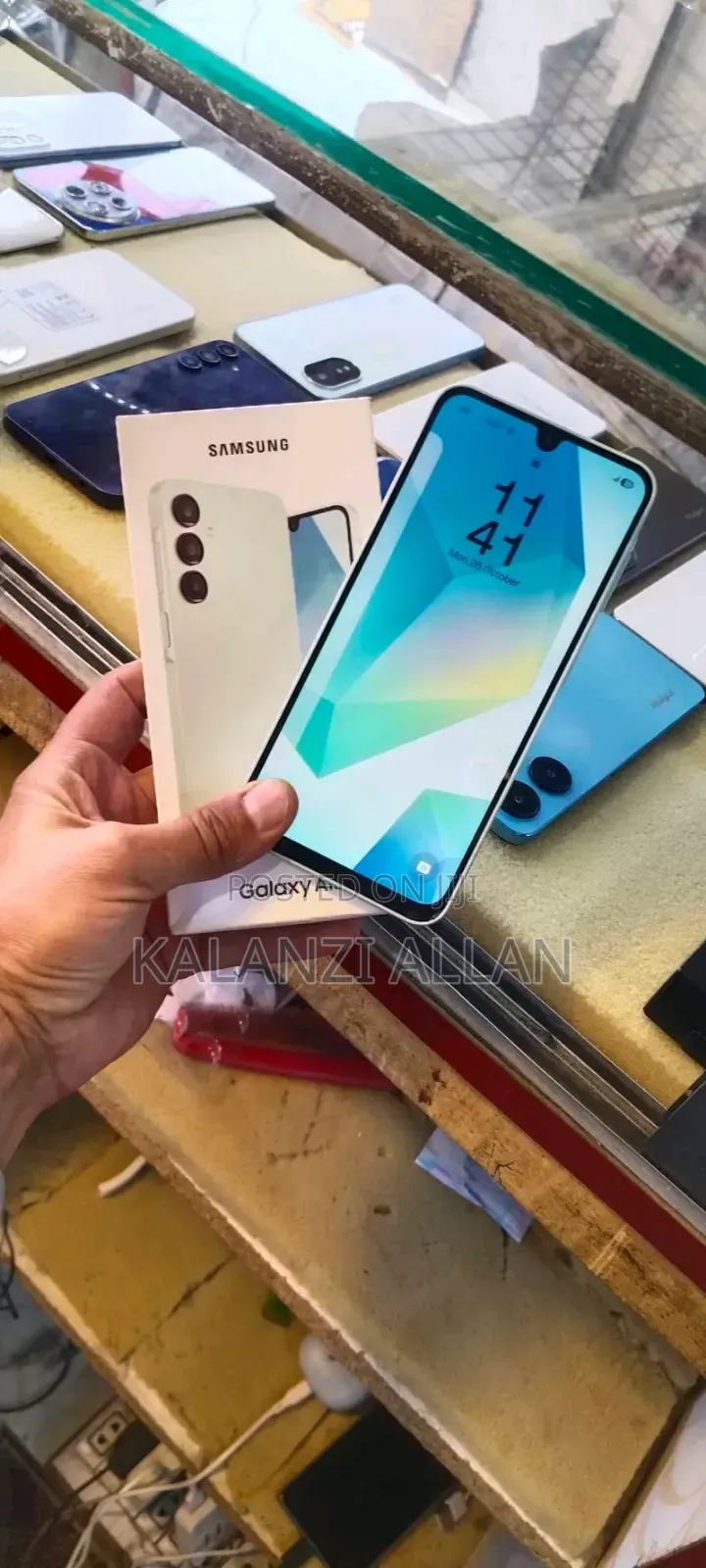 New Samsung Galaxy A16 5G 256 GB Green