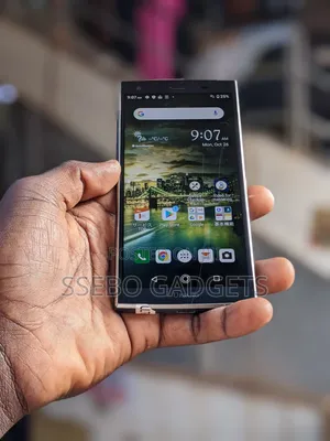 Kyocera Urbano V04 KYV45 64 GB Blue