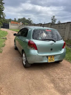 Toyota Vitz 2007 Green