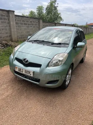 Toyota Vitz 2007 Green