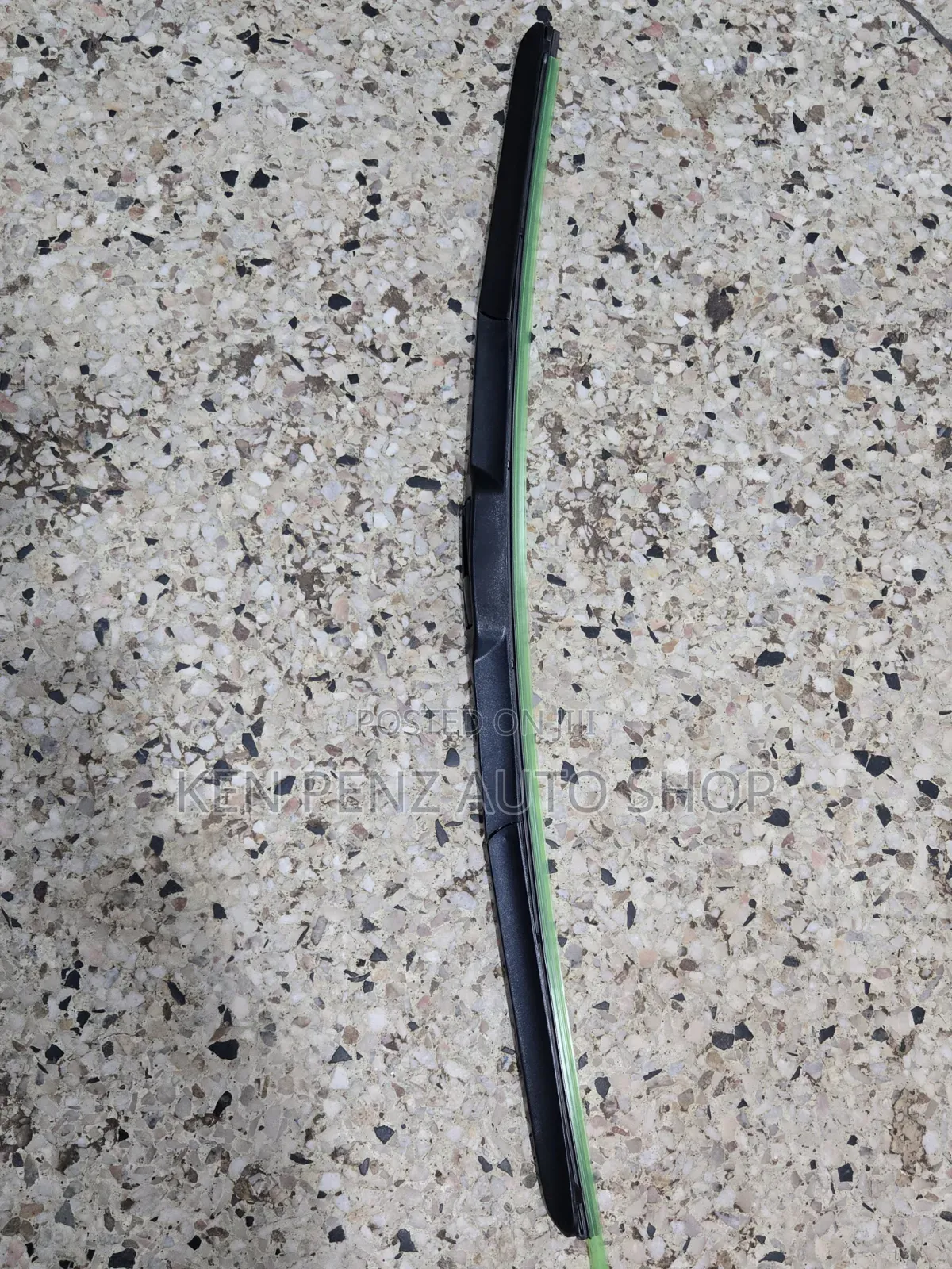 Toyota Vitz 2012 - 2014 Windshield Wiper Blade