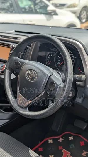 Toyota RAV4 LE AWD (2.5L 4cyl 6A) 2017 Black