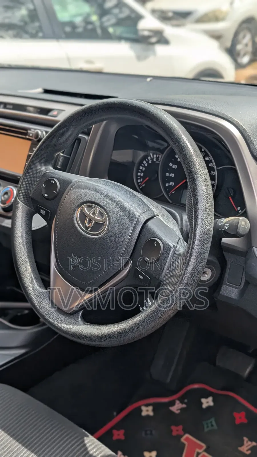 Toyota RAV4 LE AWD (2.5L 4cyl 6A) 2017 Black