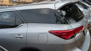 Toyota Fortuner 2.4 D AWD 2018 Silver