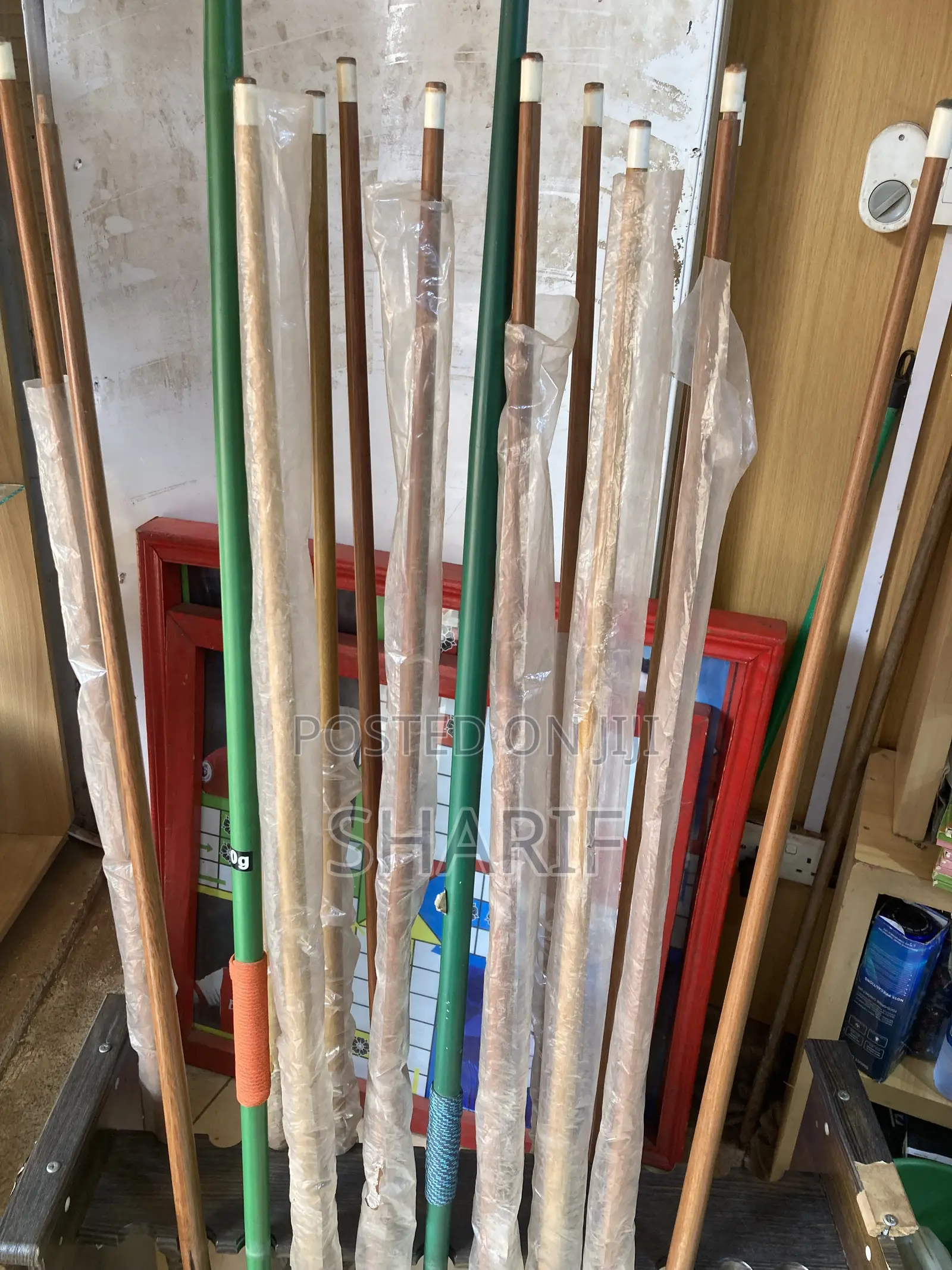 Pool Table Cues
