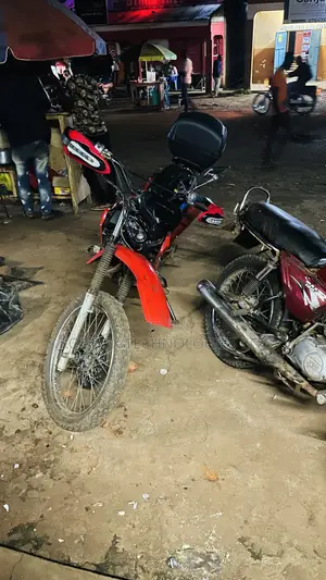 Honda 2010 Red
