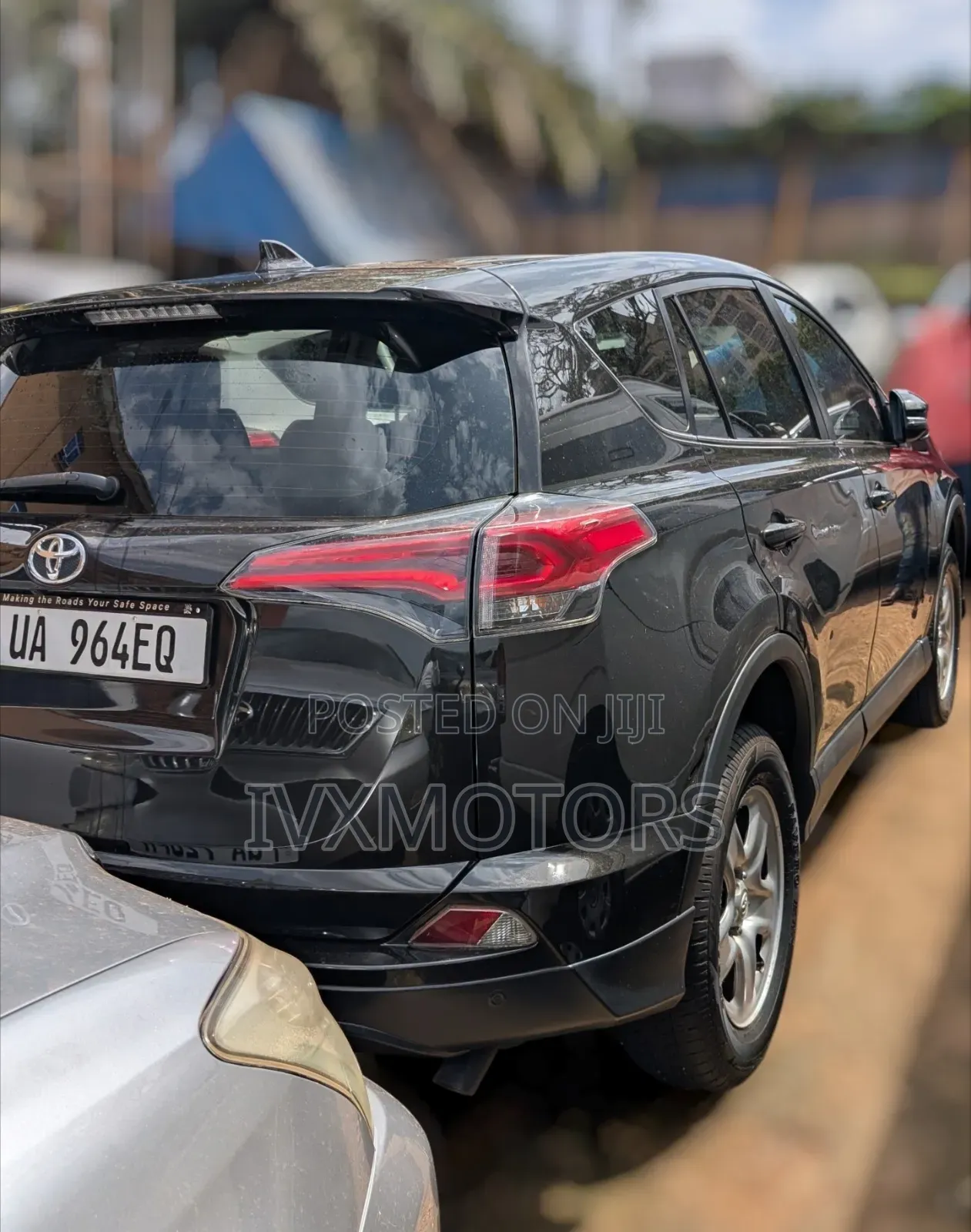 Toyota RAV4 LE AWD (2.5L 4cyl 6A) 2017 Black
