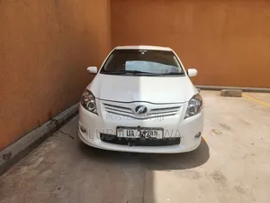 Toyota Auris 2012 White