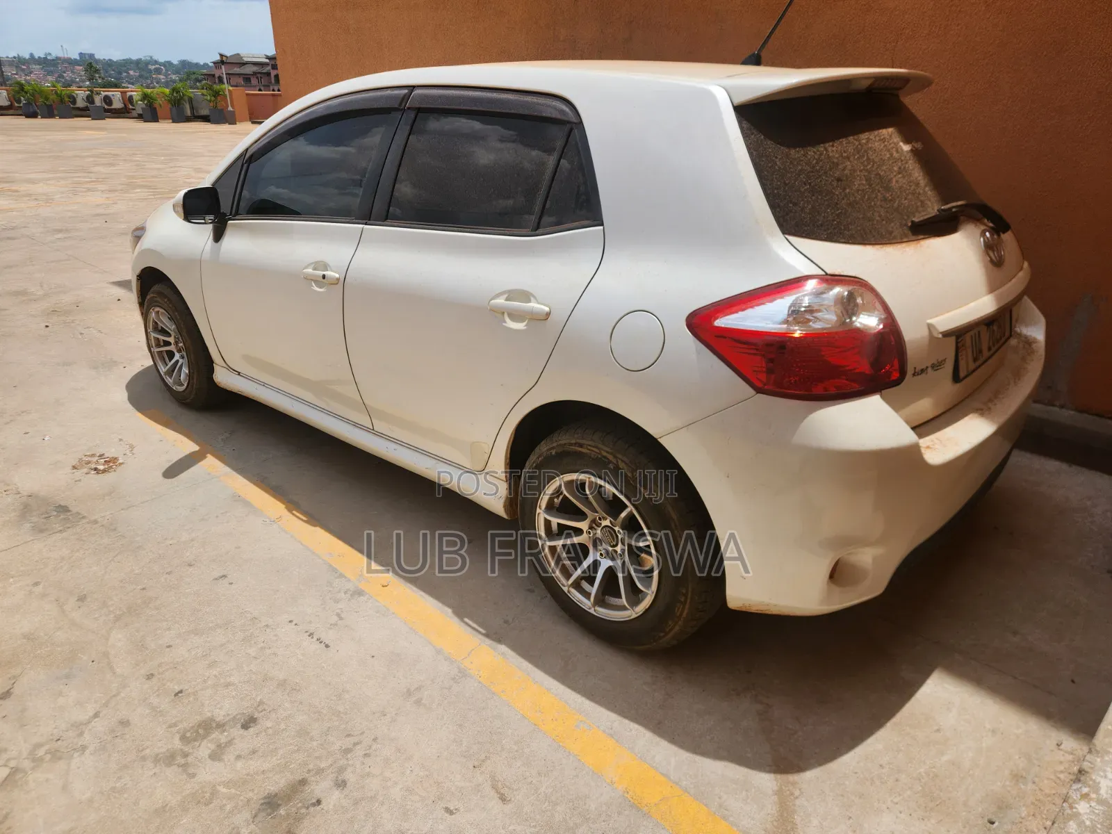 Toyota Auris 2012 White