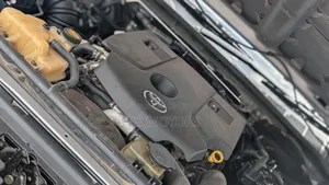 Toyota Hilux SR 2015 Silver