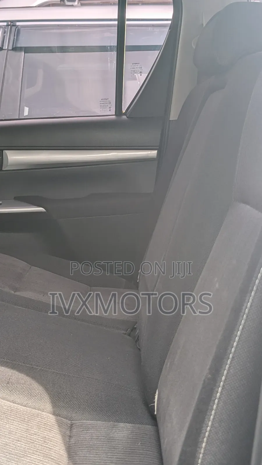 Toyota Hilux SR 2015 Silver