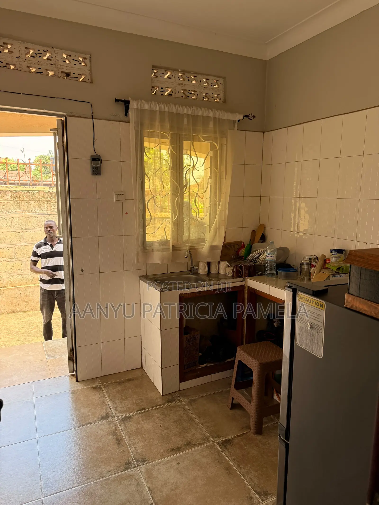 2bdrm Bungalow in Nsawo, Wakiso / Wakiso for sale