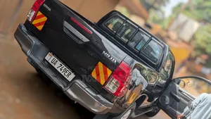 Toyota Hilux Revo Double Cab Deisel 2.4 AWD 2018 Black
