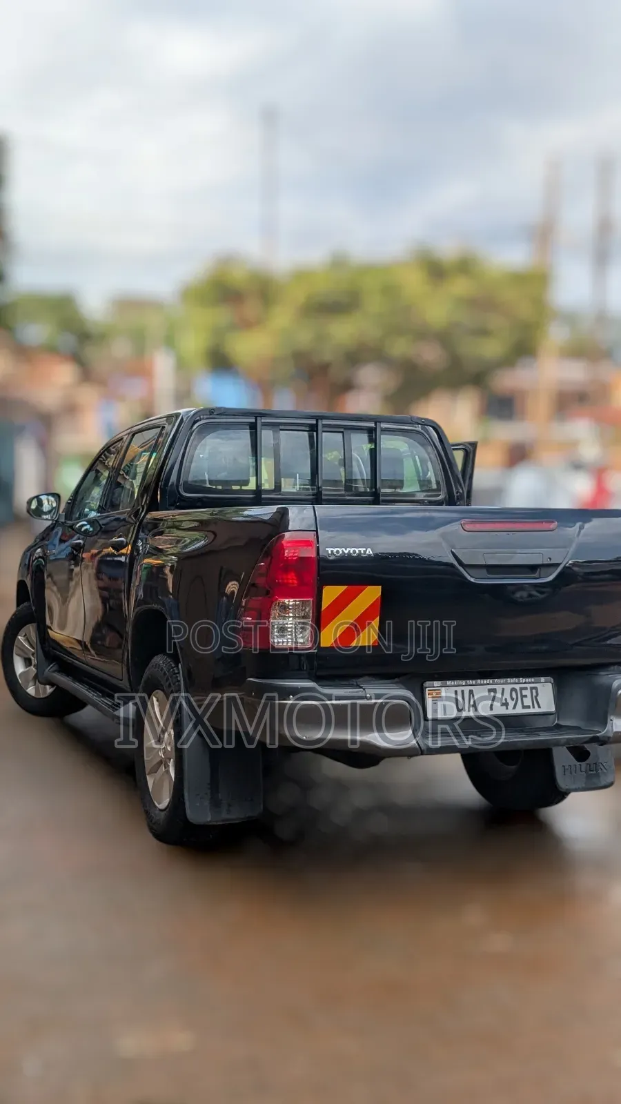 Toyota Hilux Revo Double Cab Deisel 2.4 AWD 2018 Black
