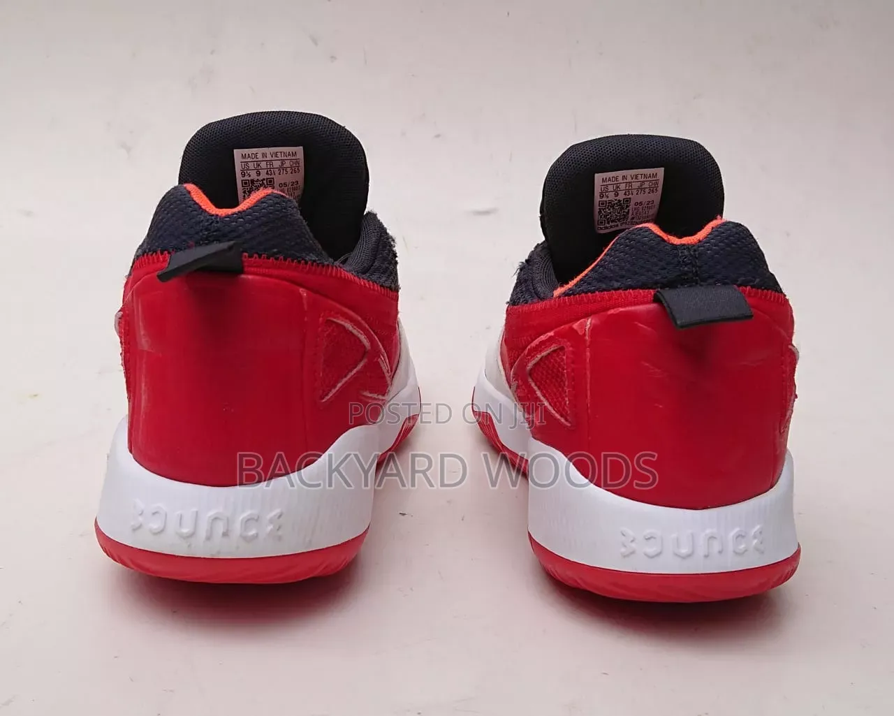 Adidas Dame Lillard
Size 43. 5eur/9uk/9.5us Available
Halla 
