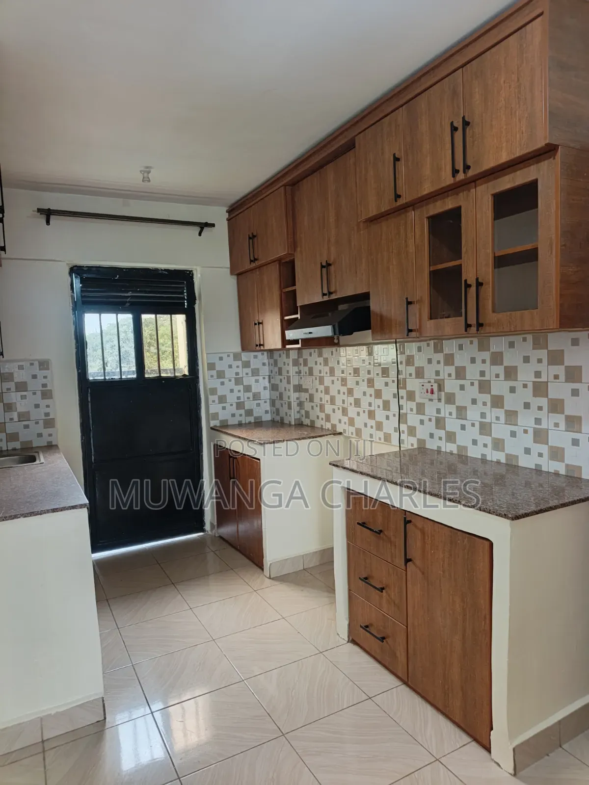 5bdrm Apartment in Fs Properties Ltd, Nakawa for rent