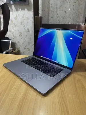 New Laptop Apple MacBook Pro 2023 M2 Pro 16GB Apple M2 SSD 512GB