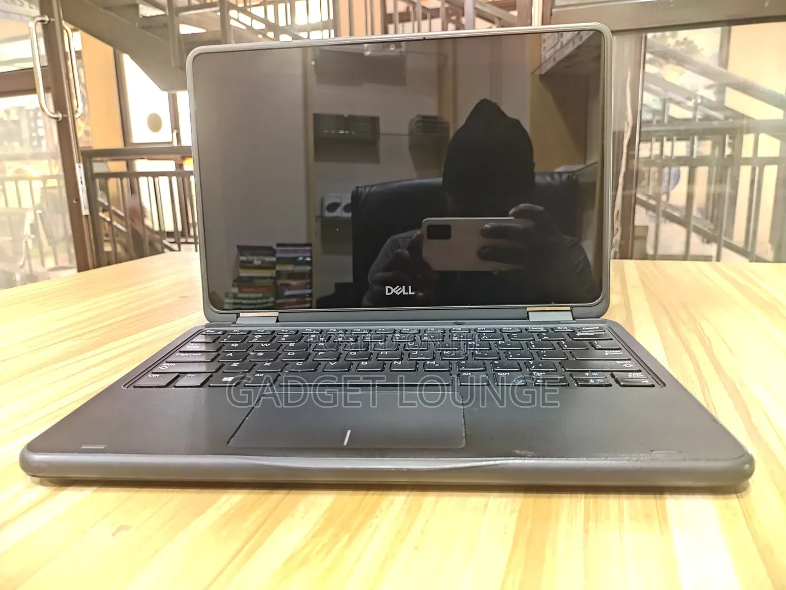Laptop Dell Latitude 3190 2-in-1 4GB Intel Pentium SSD 128GB