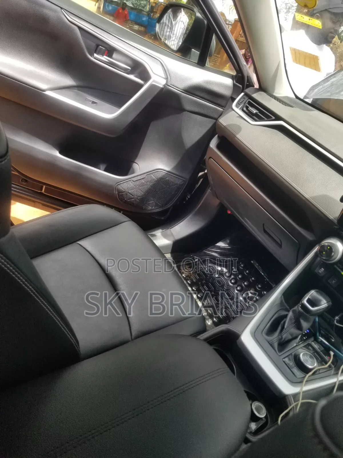 Toyota RAV4 2022 Black