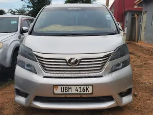 Toyota Vellfire 2010 Silver