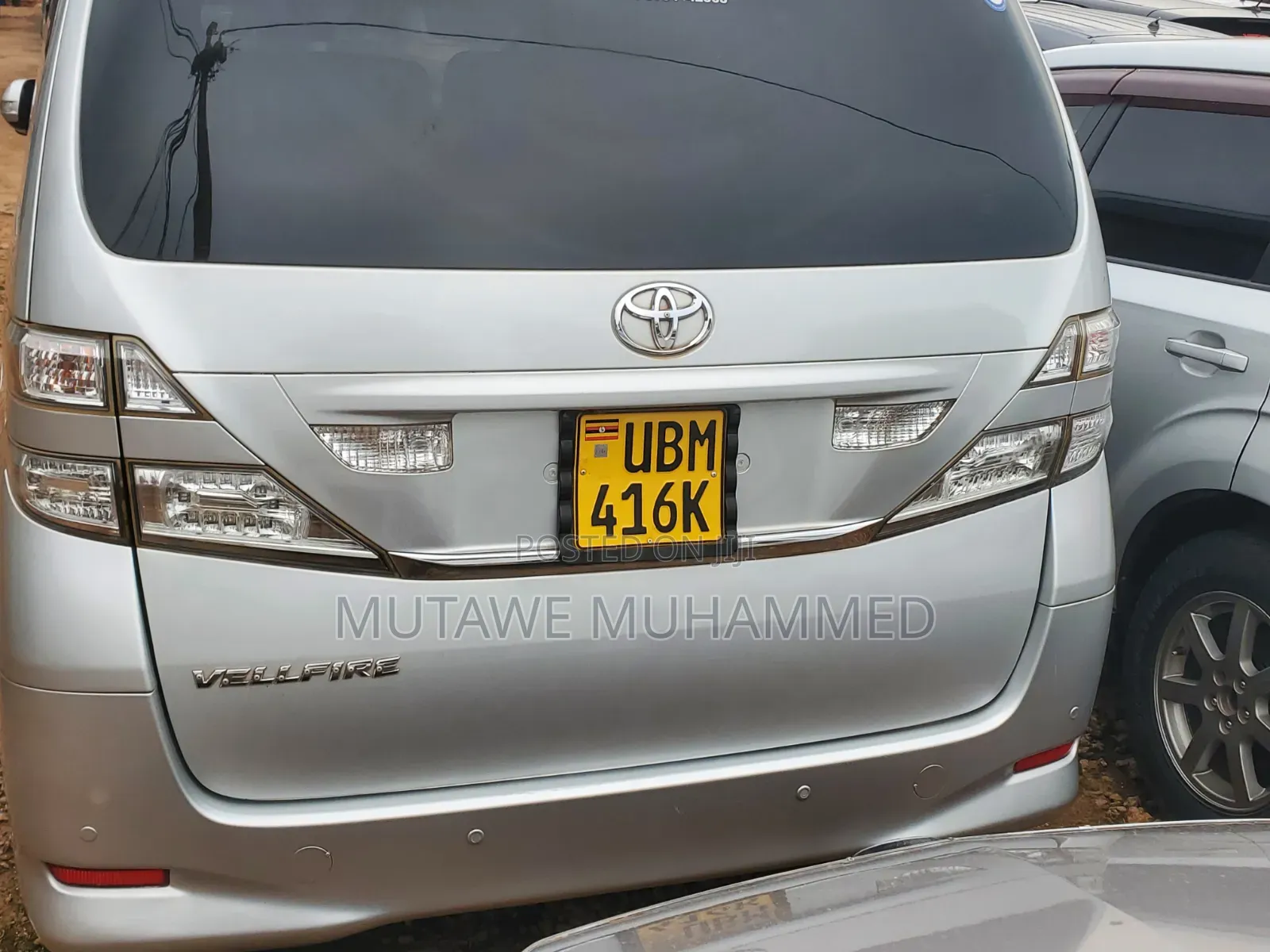 Toyota Vellfire 2010 Silver