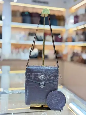Cross Bags With a Wallet