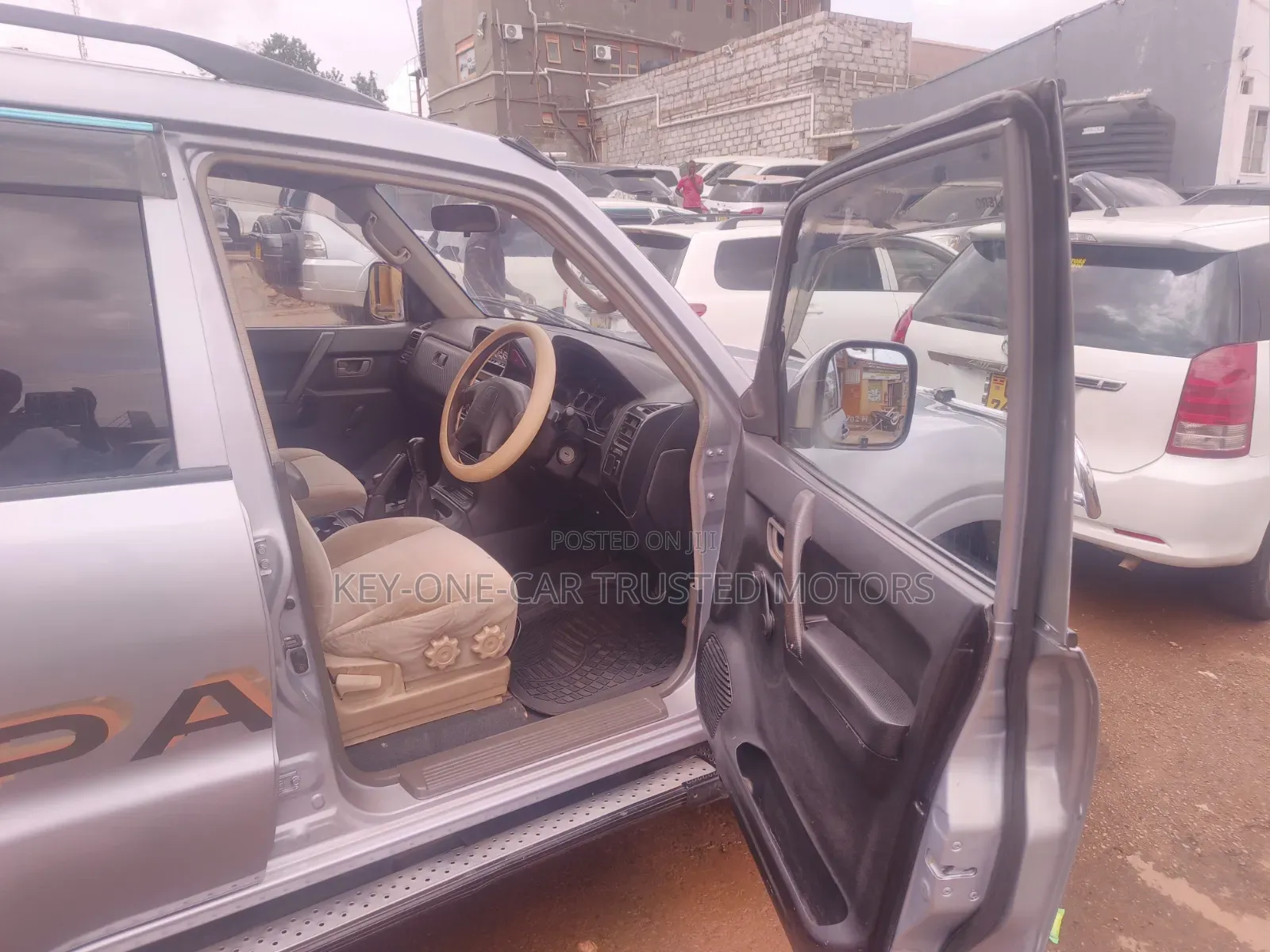 Mitsubishi Pajero Sport 2004 Brown