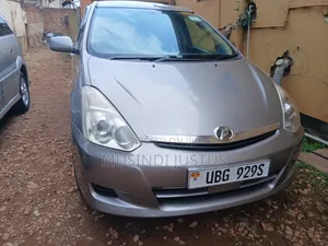 Toyota Wish 2006 Gray
