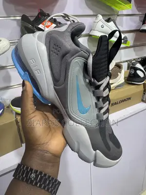 Nike Air Max Alpha Savage Sneakers