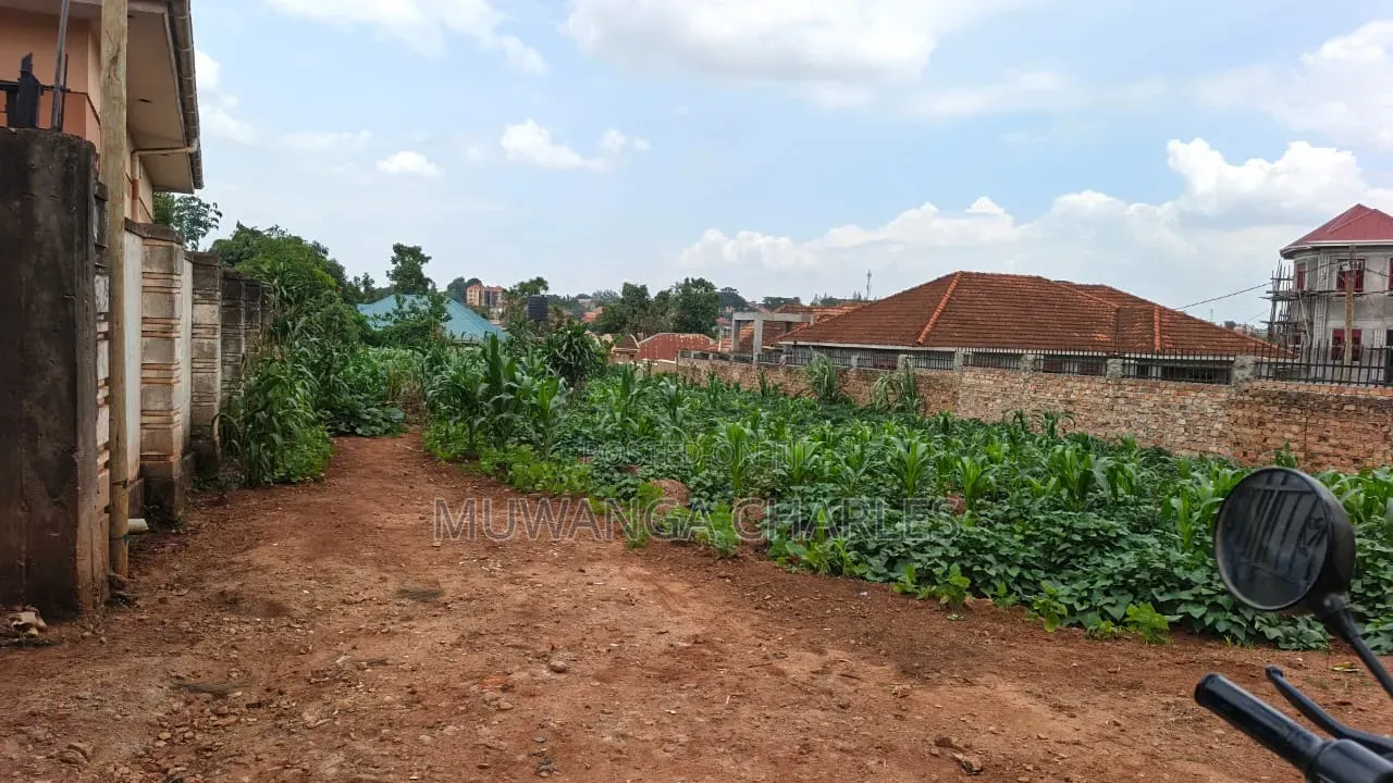 Plot on Sale at Kyanja Ring Road