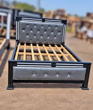 Handcrafted Bed Size 5x6
