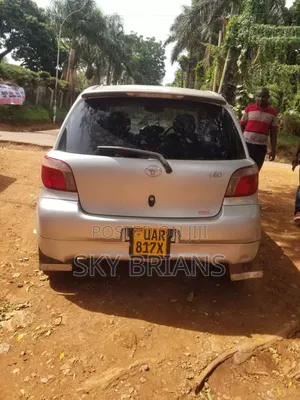 Toyota Vitz 1.0 FWD 3dr 2003 Silver