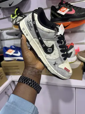 Nike Sb Dunk Low X Louis Vuitton Sneakers