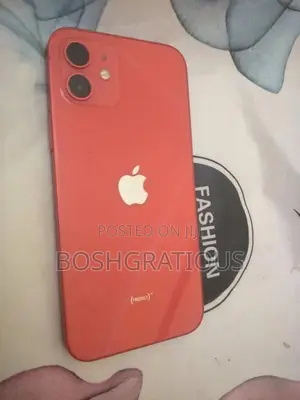 Apple iPhone 12 128 GB Red