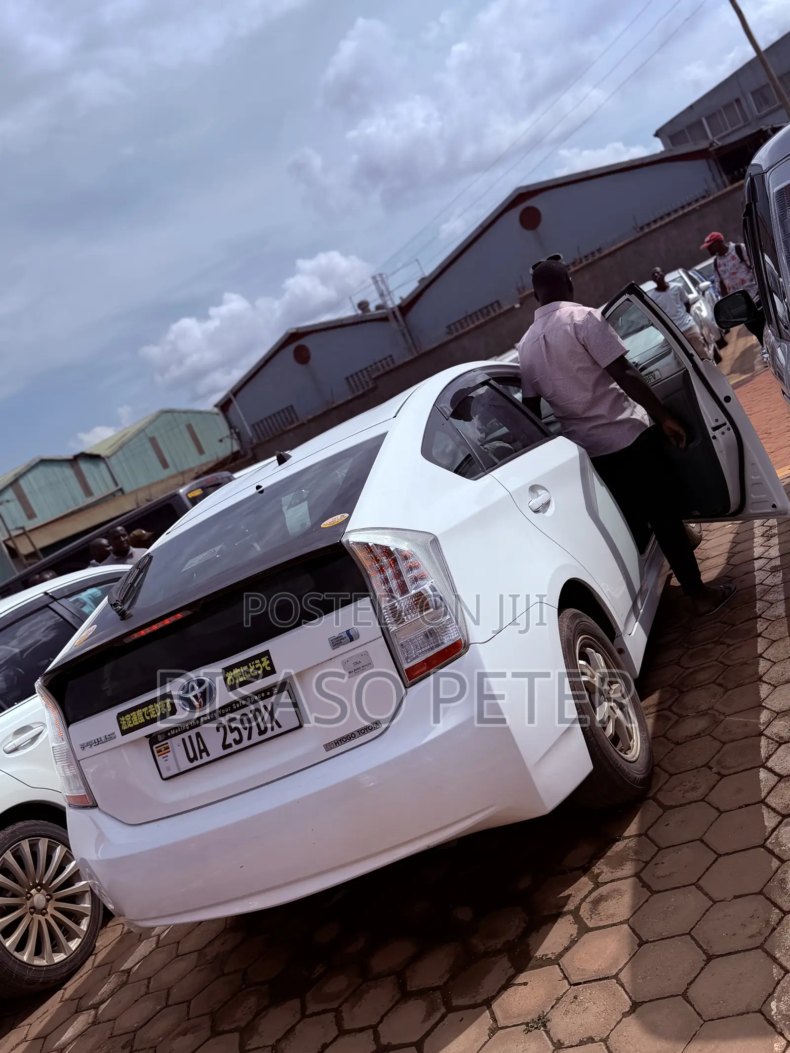Toyota Prius 2011 White