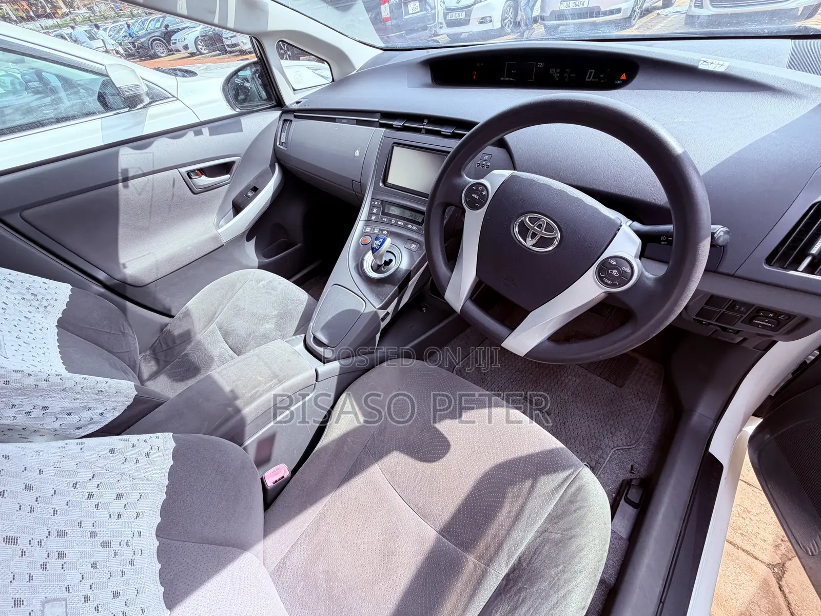 Toyota Prius 2011 White