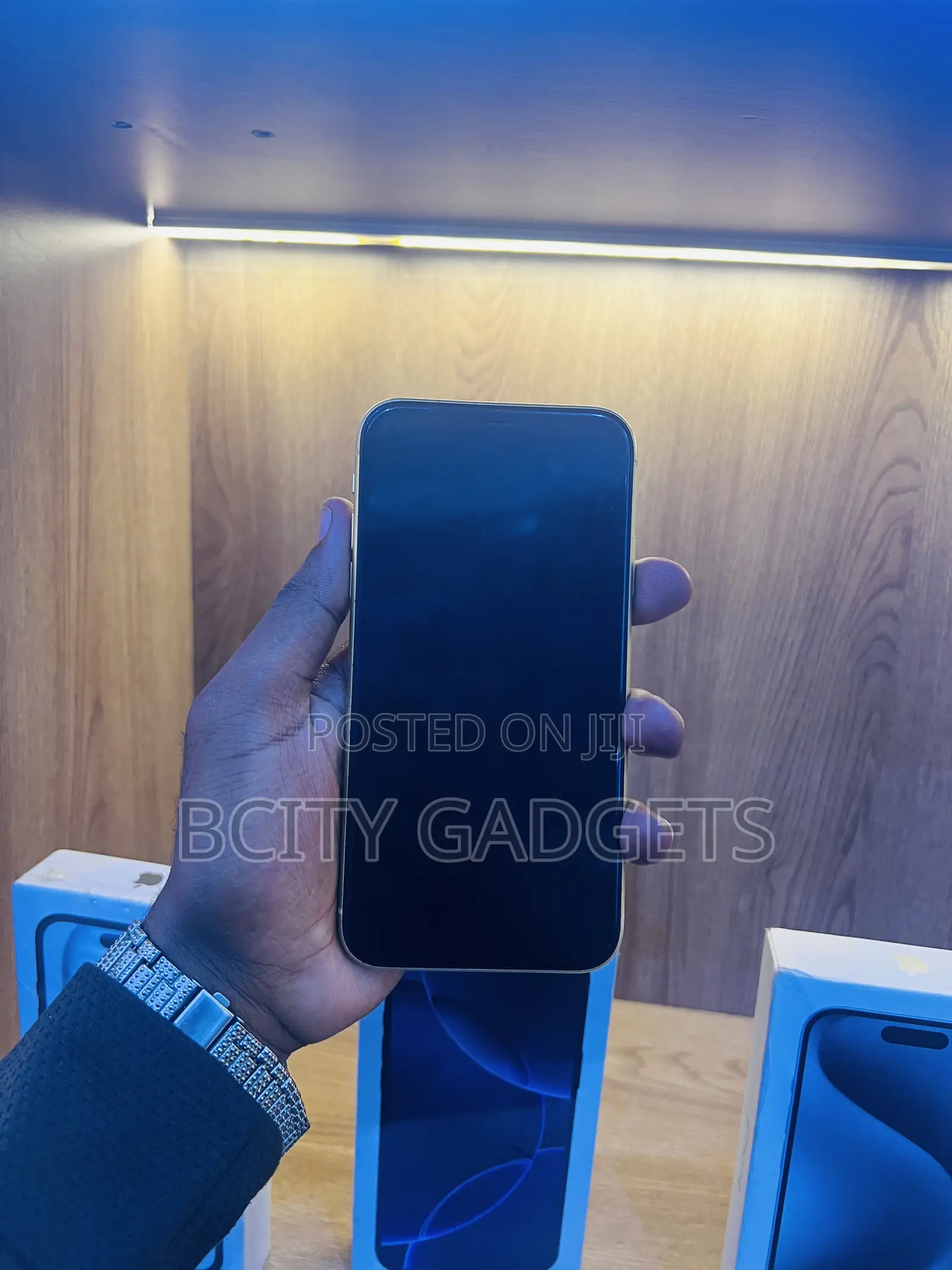 Apple iPhone 11 64 GB Yellow
