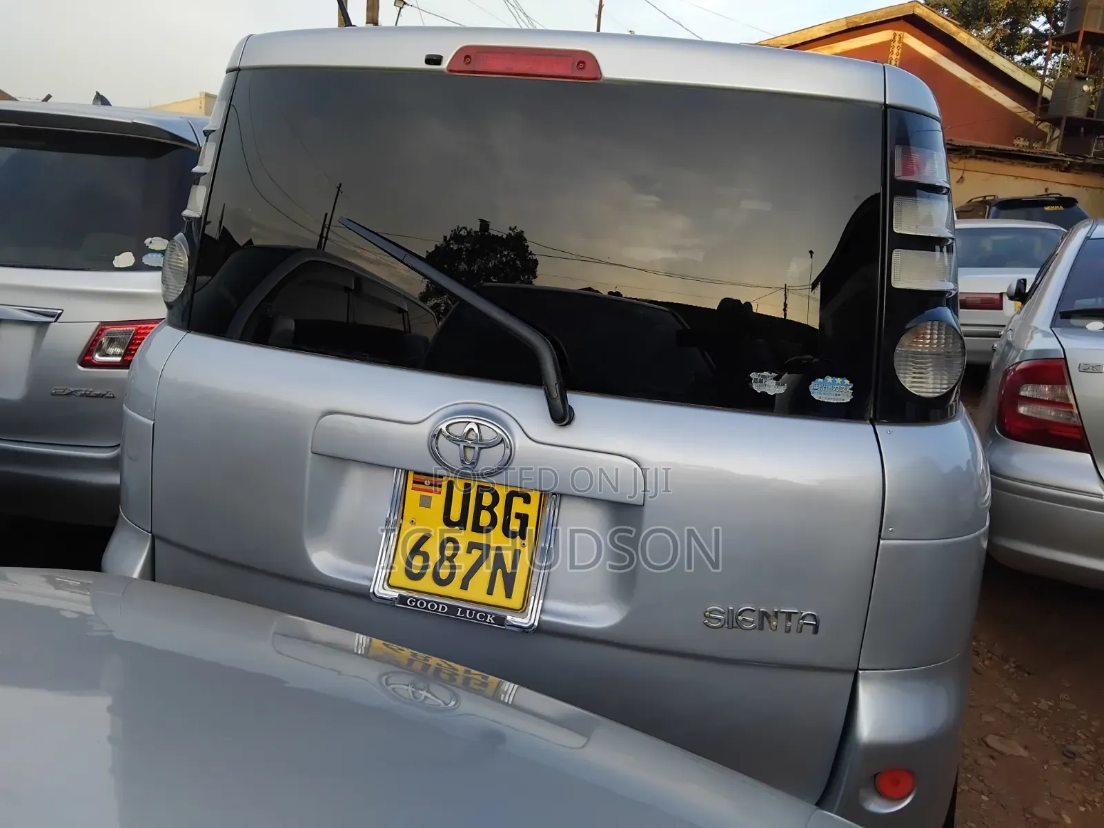 Toyota Sienta 2006 Silver