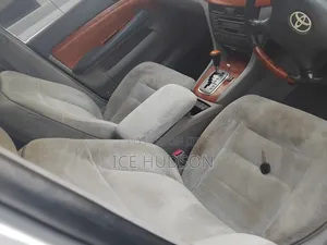 Toyota Mark II 2002 Silver