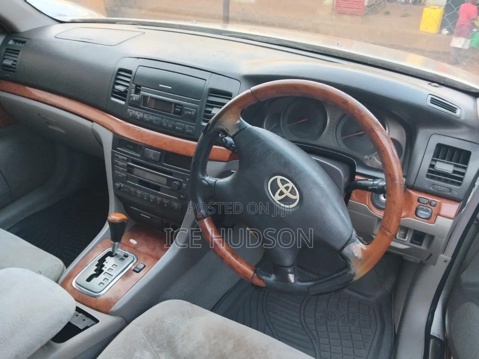 Toyota Mark II 2002 Silver