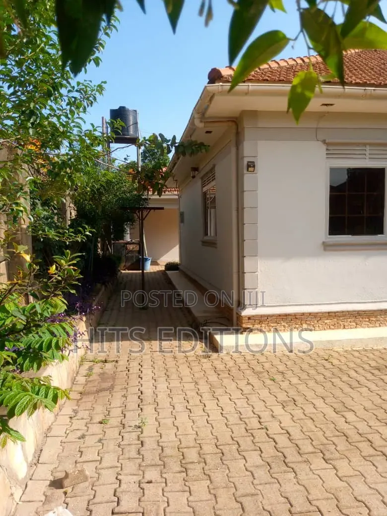 3bdrm Bungalow in Nakawa for sale