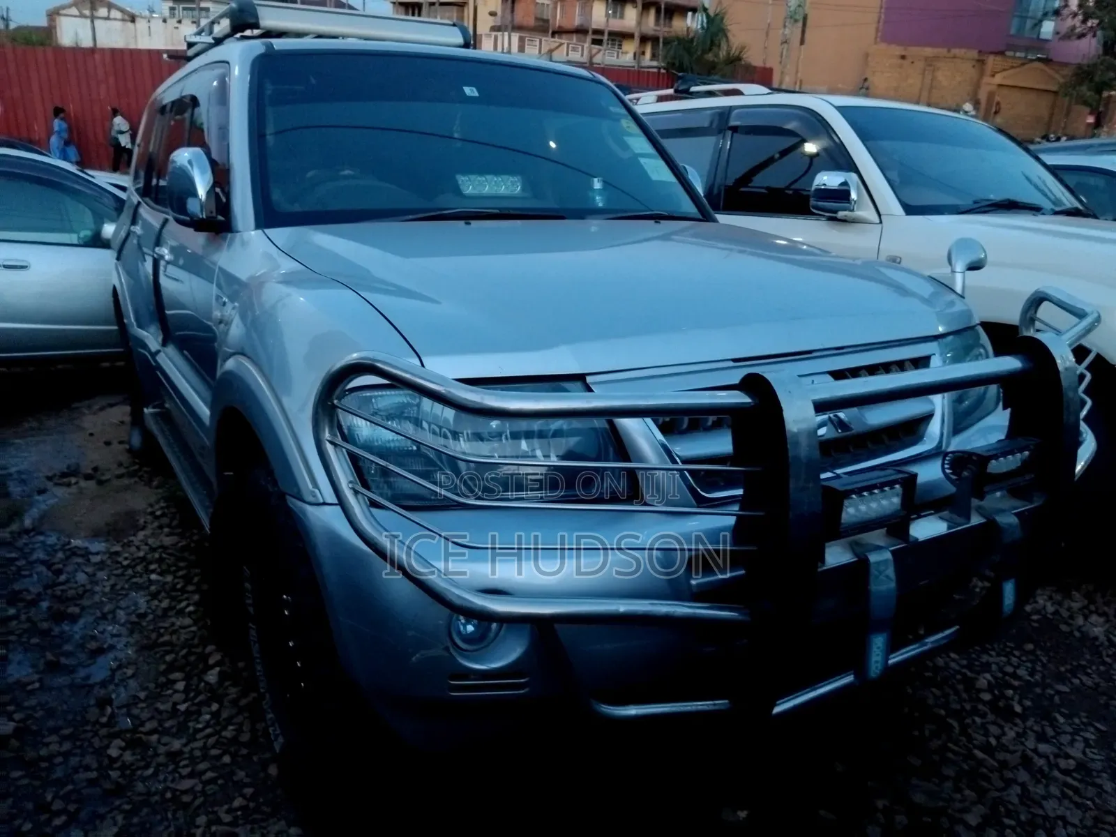 Mitsubishi Pajero 2003 Silver