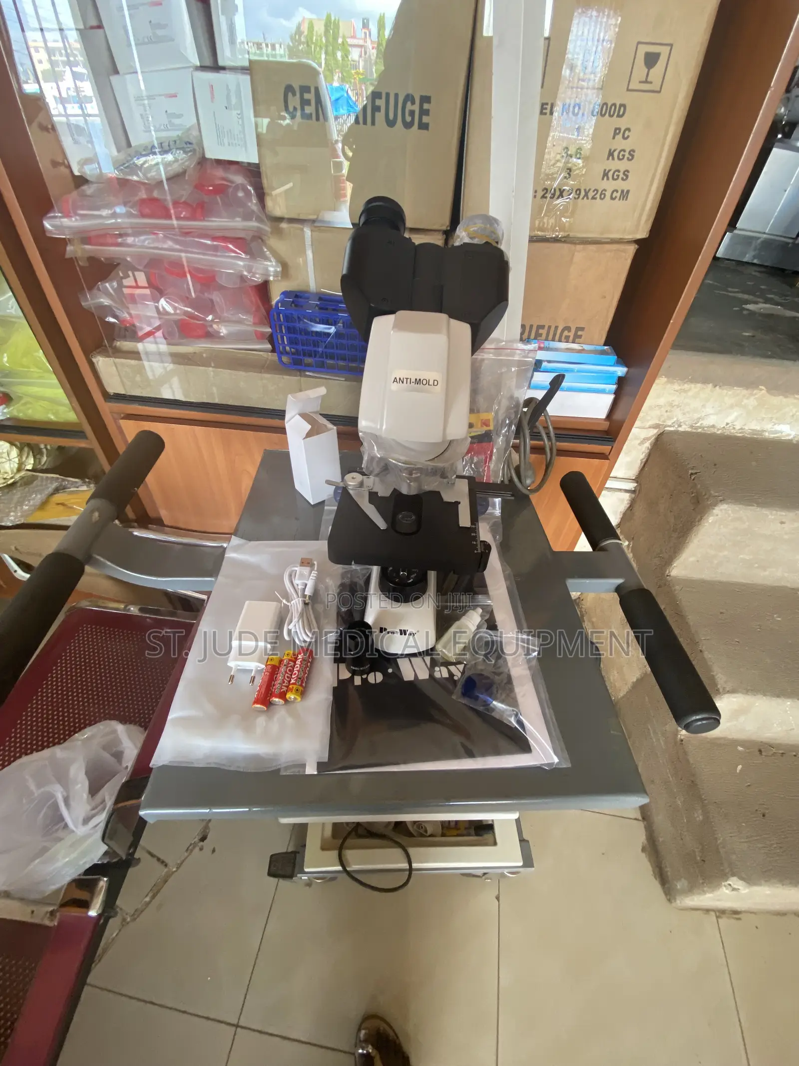 Binocular Microscope