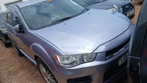 Mitsubishi Outlander 2010 Silver