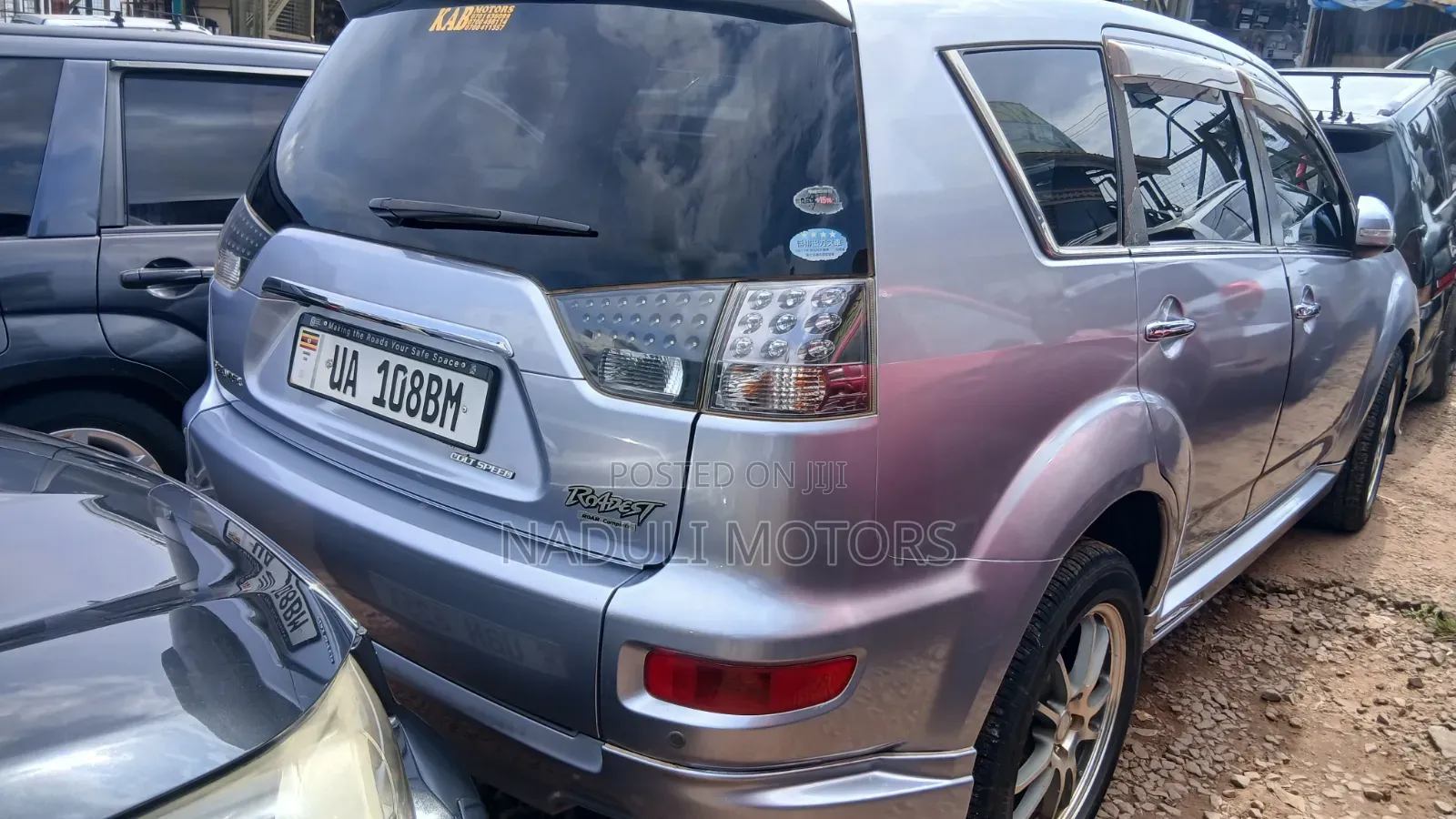 Mitsubishi Outlander 2010 Silver